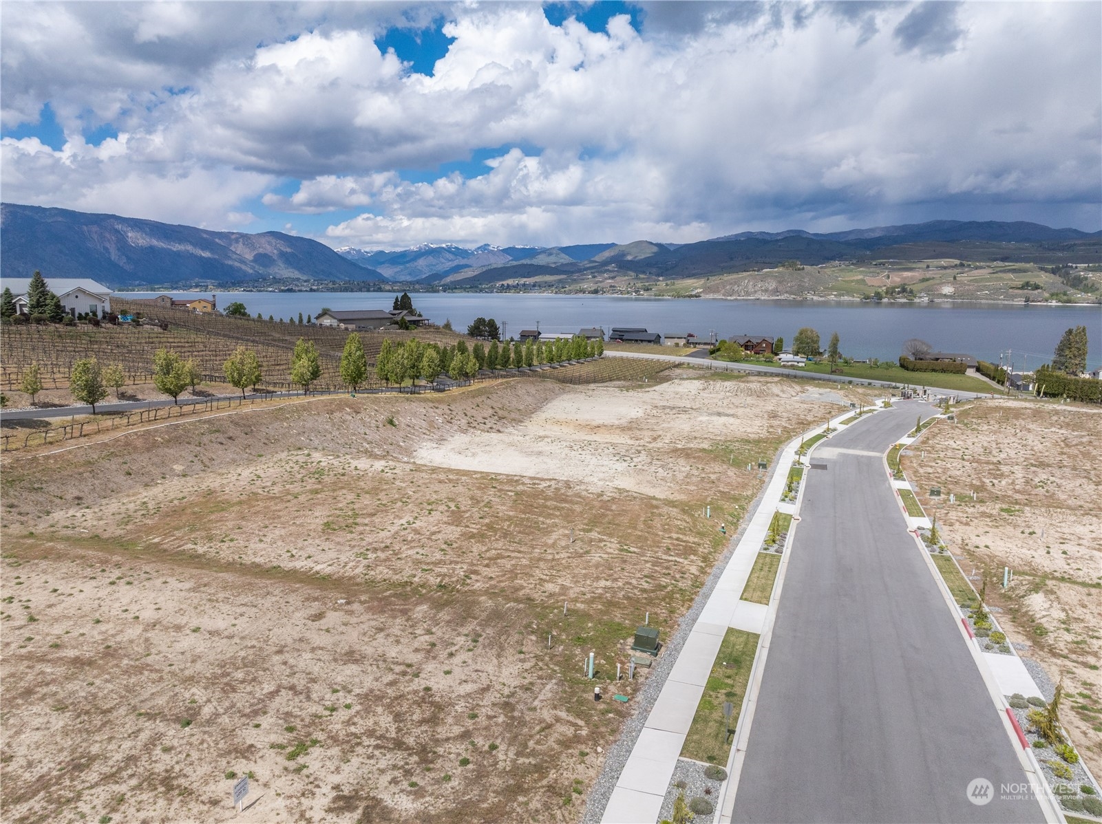 108 Loretta Lane , Chelan, WA 98816