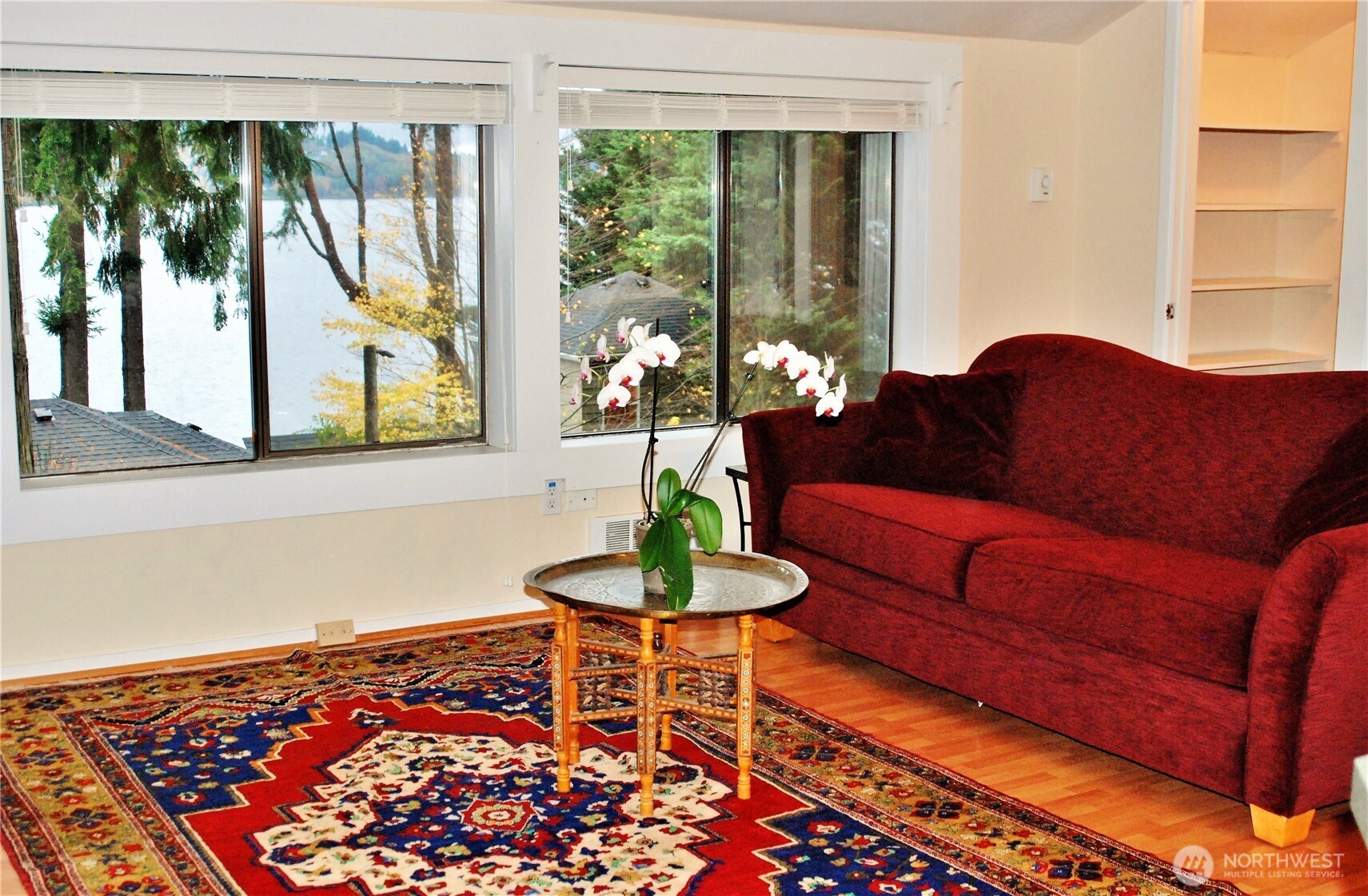 9549 Olympus Beach Road NE, Bainbridge Island, WA 98110