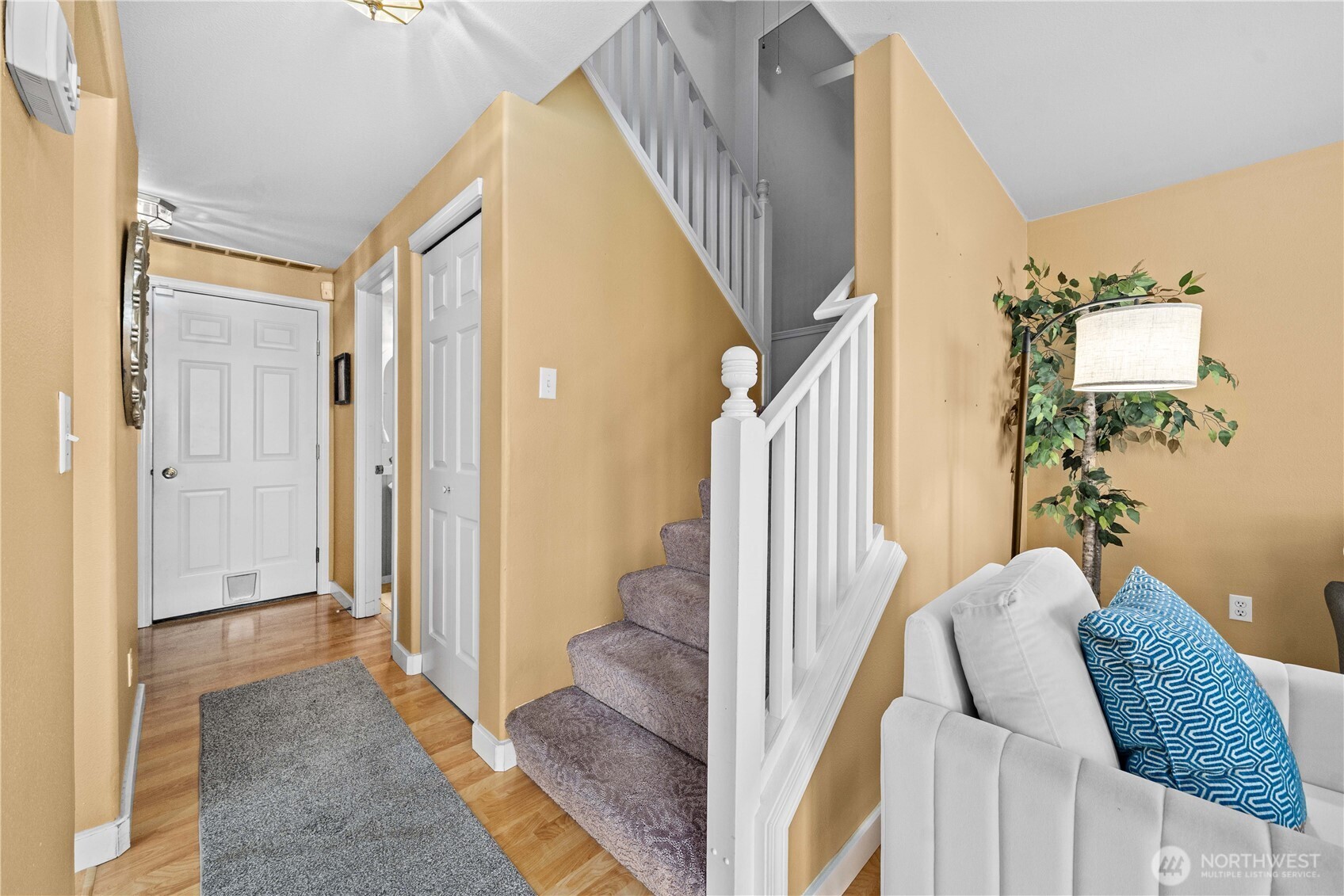 730 112th Street SW #F6, Everett, WA 98204