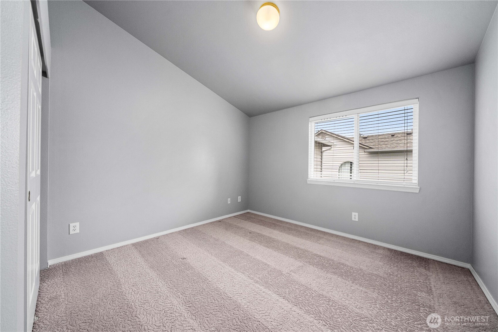 730 112th Street SW #F6, Everett, WA 98204