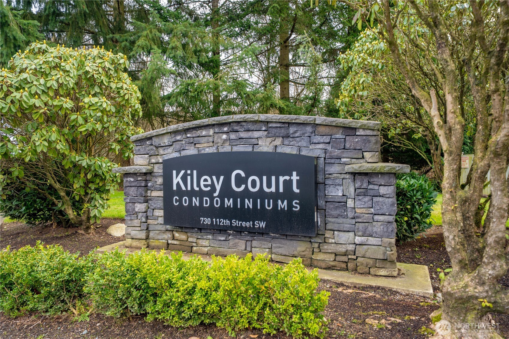 730 112th Street SW #F6, Everett, WA 98204