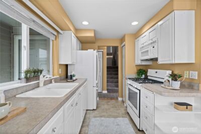 730 112th Street SW #F6, Everett, WA 98204 - Photo 7