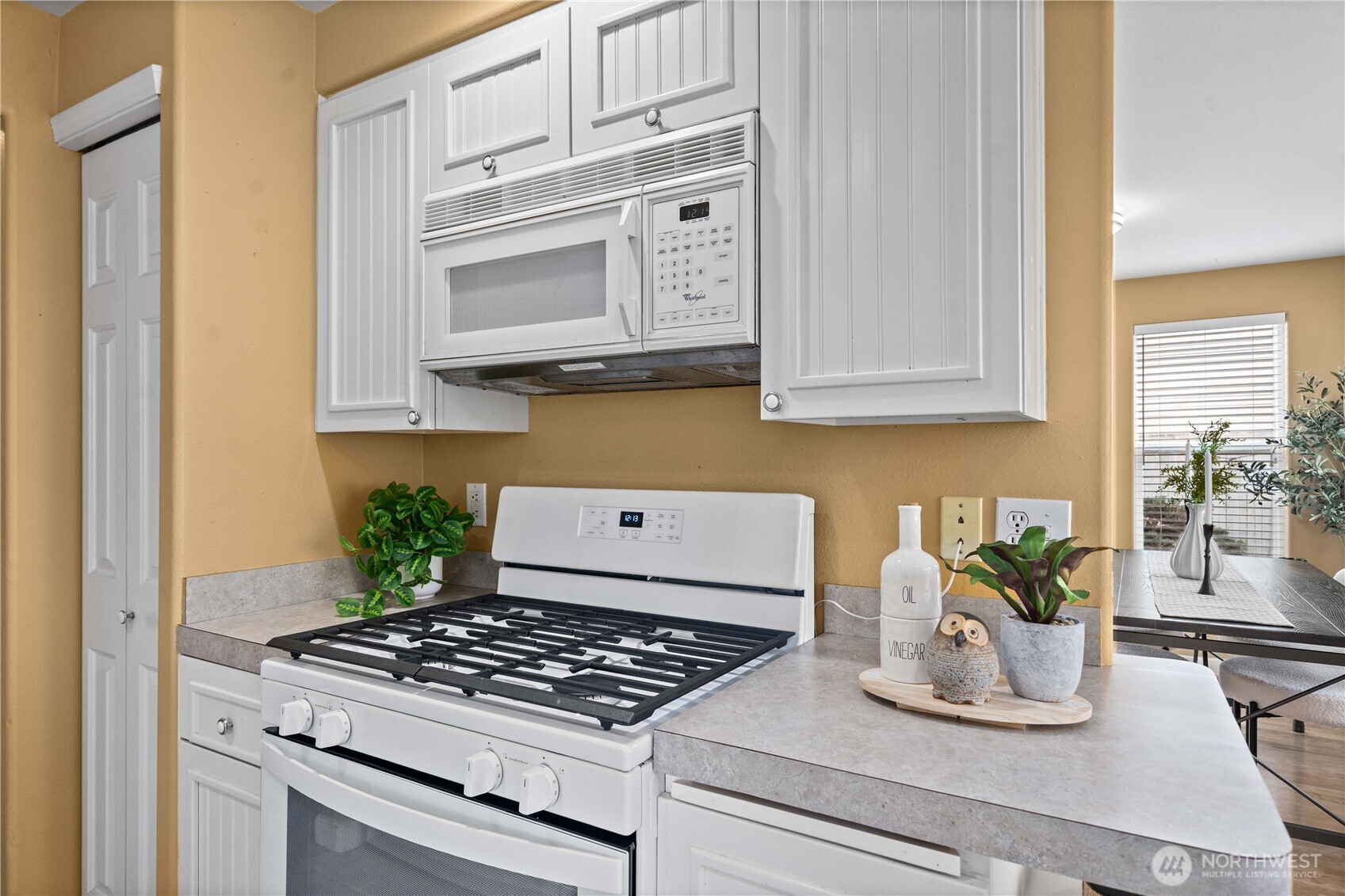 730 112th Street SW #F6, Everett, WA 98204