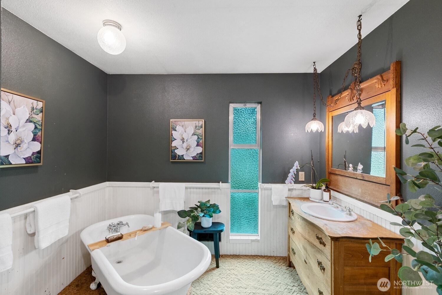 23884 Jefferson Beach Road NE, Kingston, WA 98346