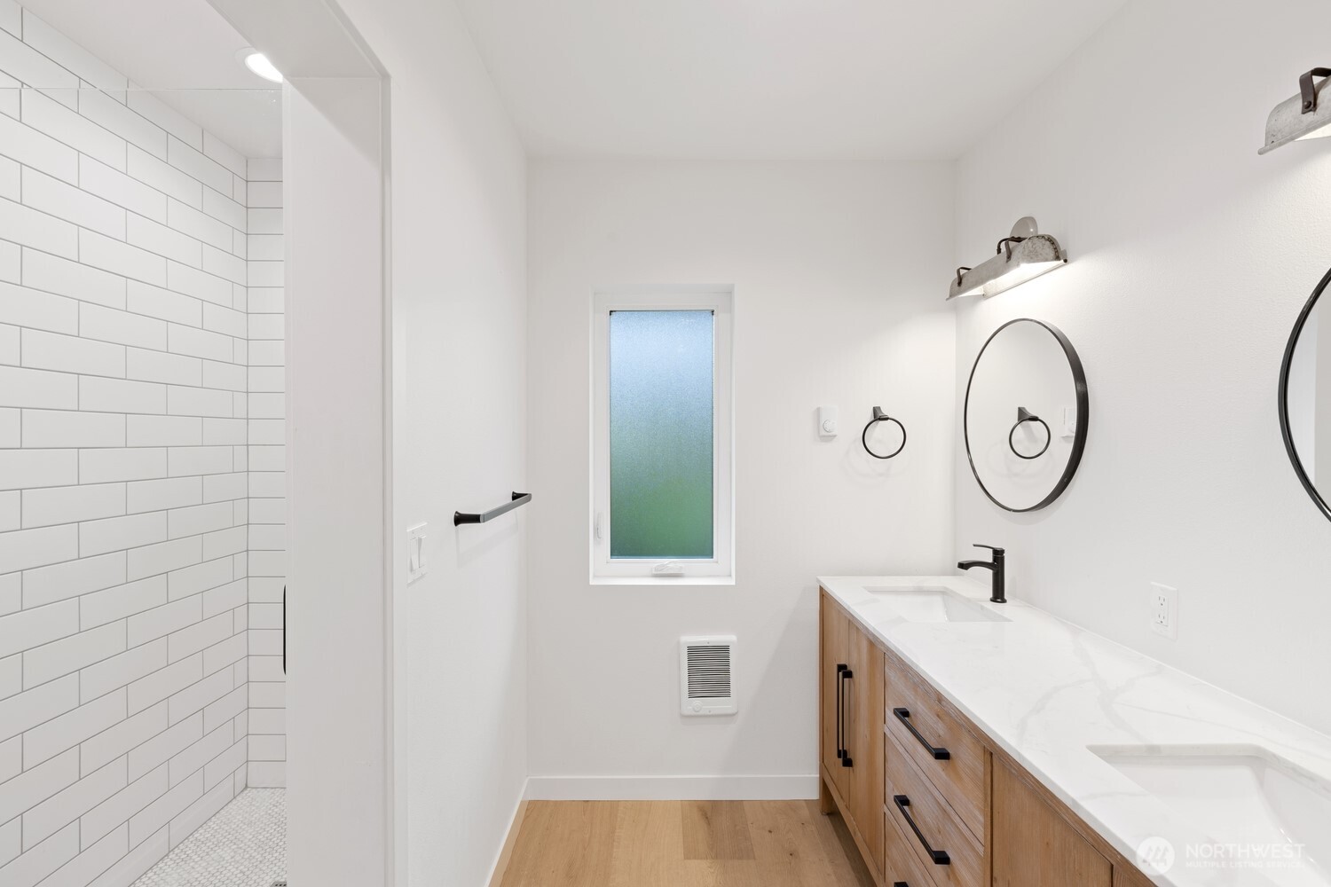 23884 Jefferson Beach Road NE, Kingston, WA 98346