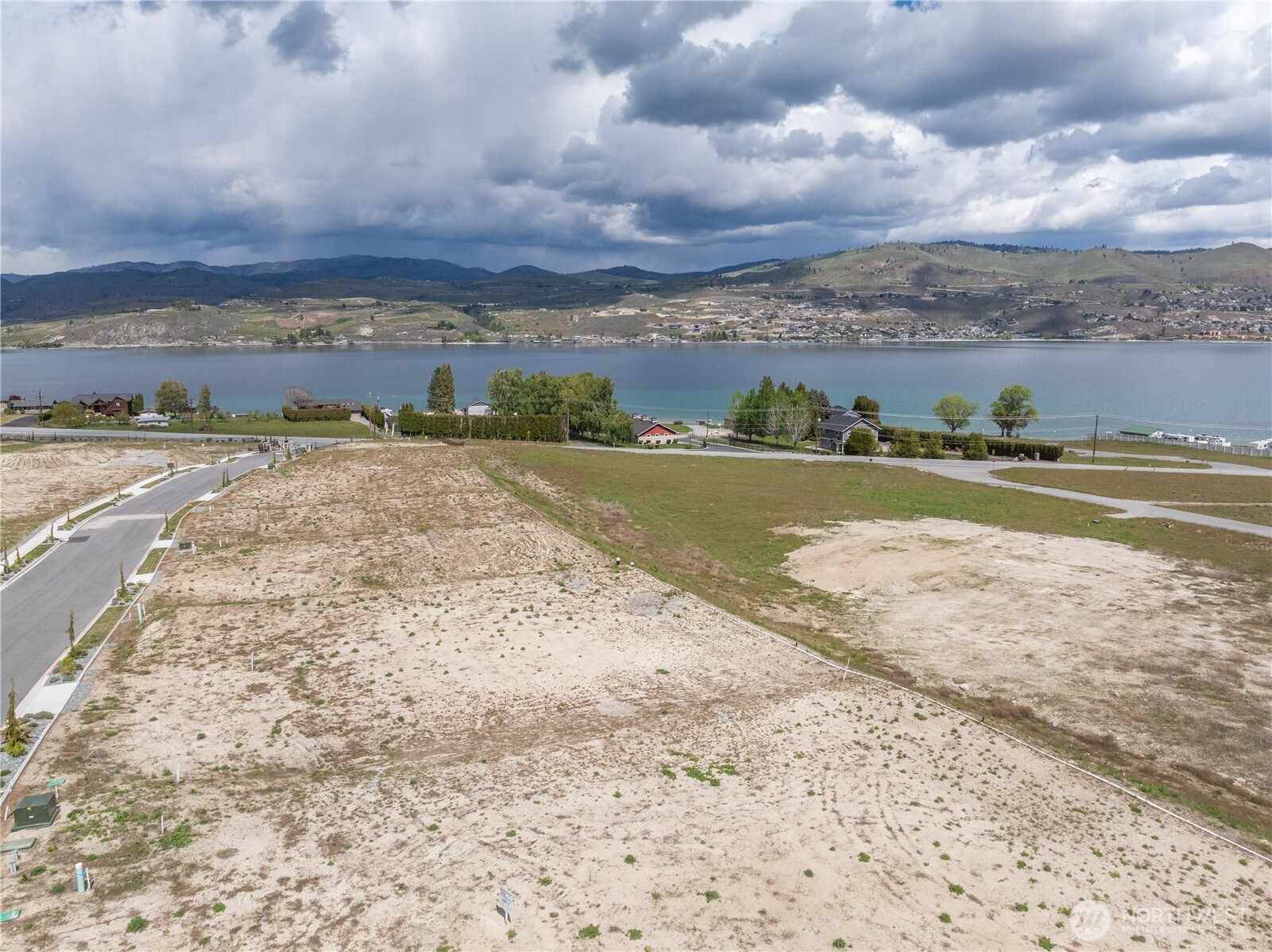 90 Loretta Lane , Chelan, WA 98816