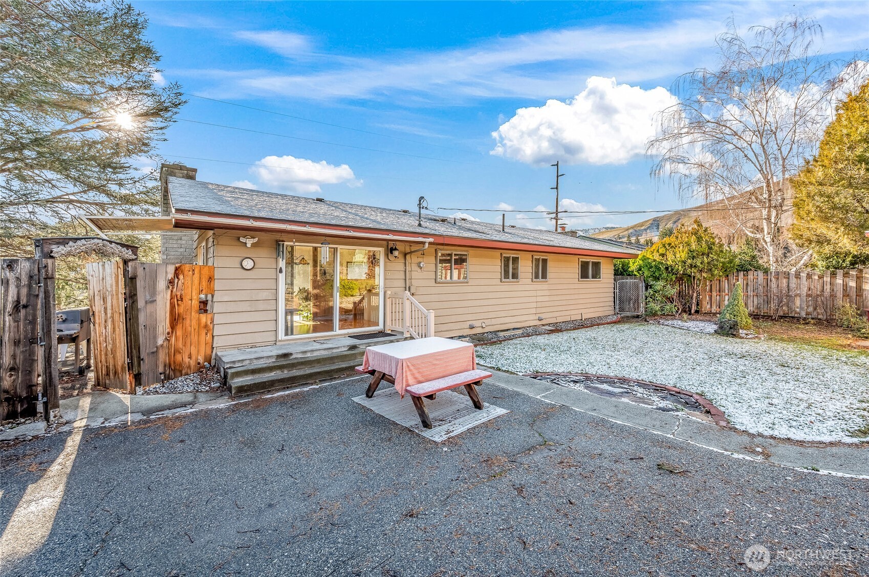 2314 Westwick Road , Wenatchee, WA 98801