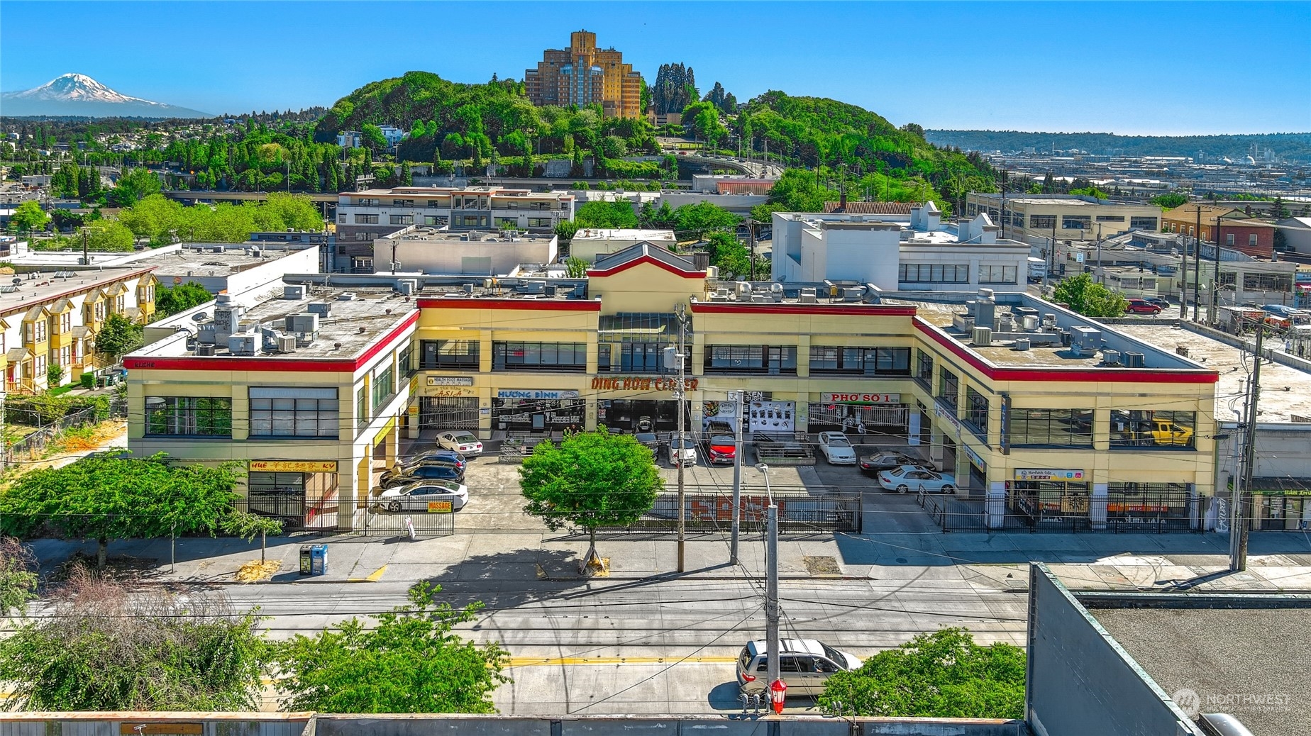 1207 S Jackson Street , Seattle, WA 98144