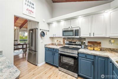 5503 E Collins Road , Port Orchard, WA 98366 - Photo 14