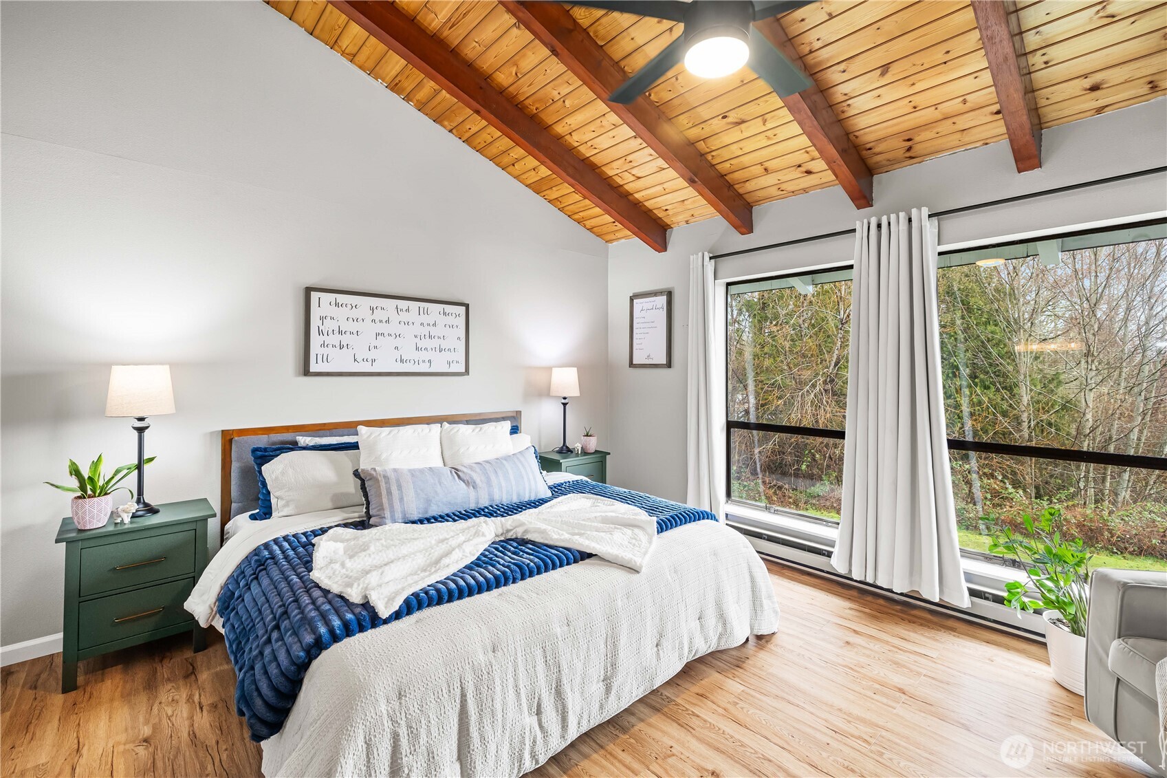 5503 E Collins Road , Port Orchard, WA 98366