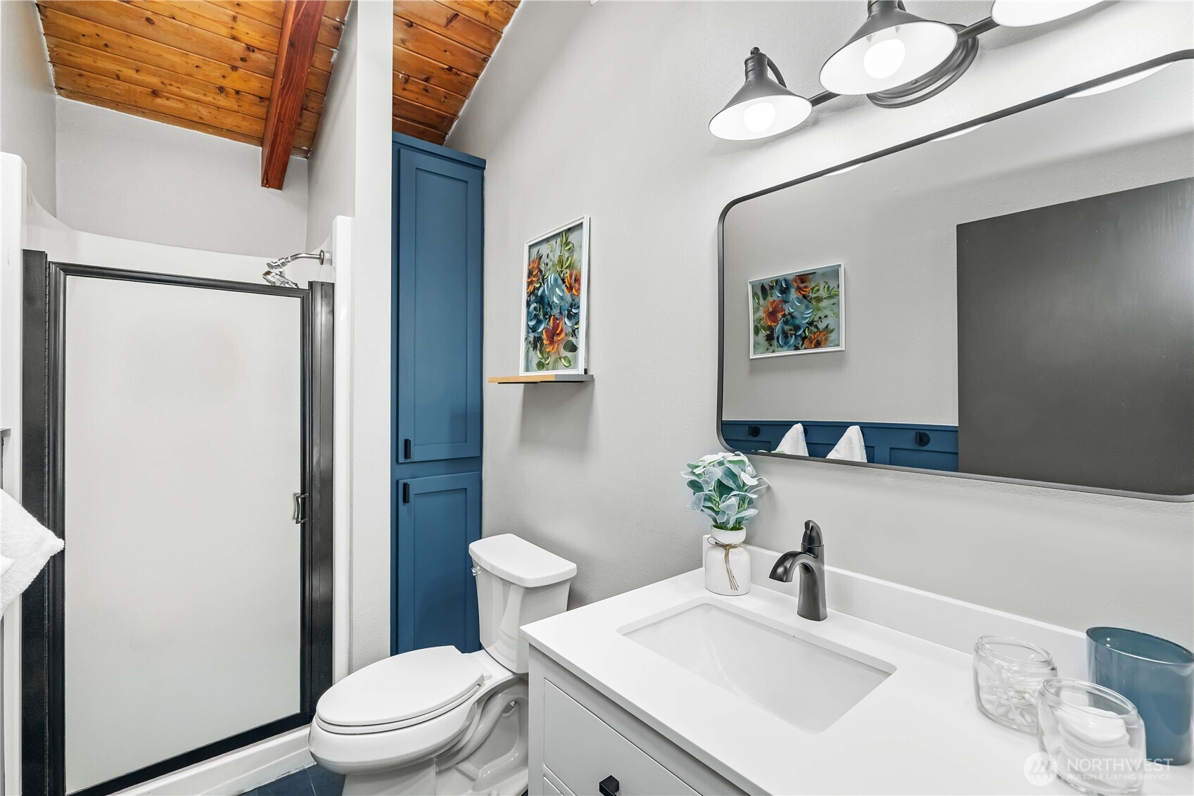 5503 E Collins Road , Port Orchard, WA 98366