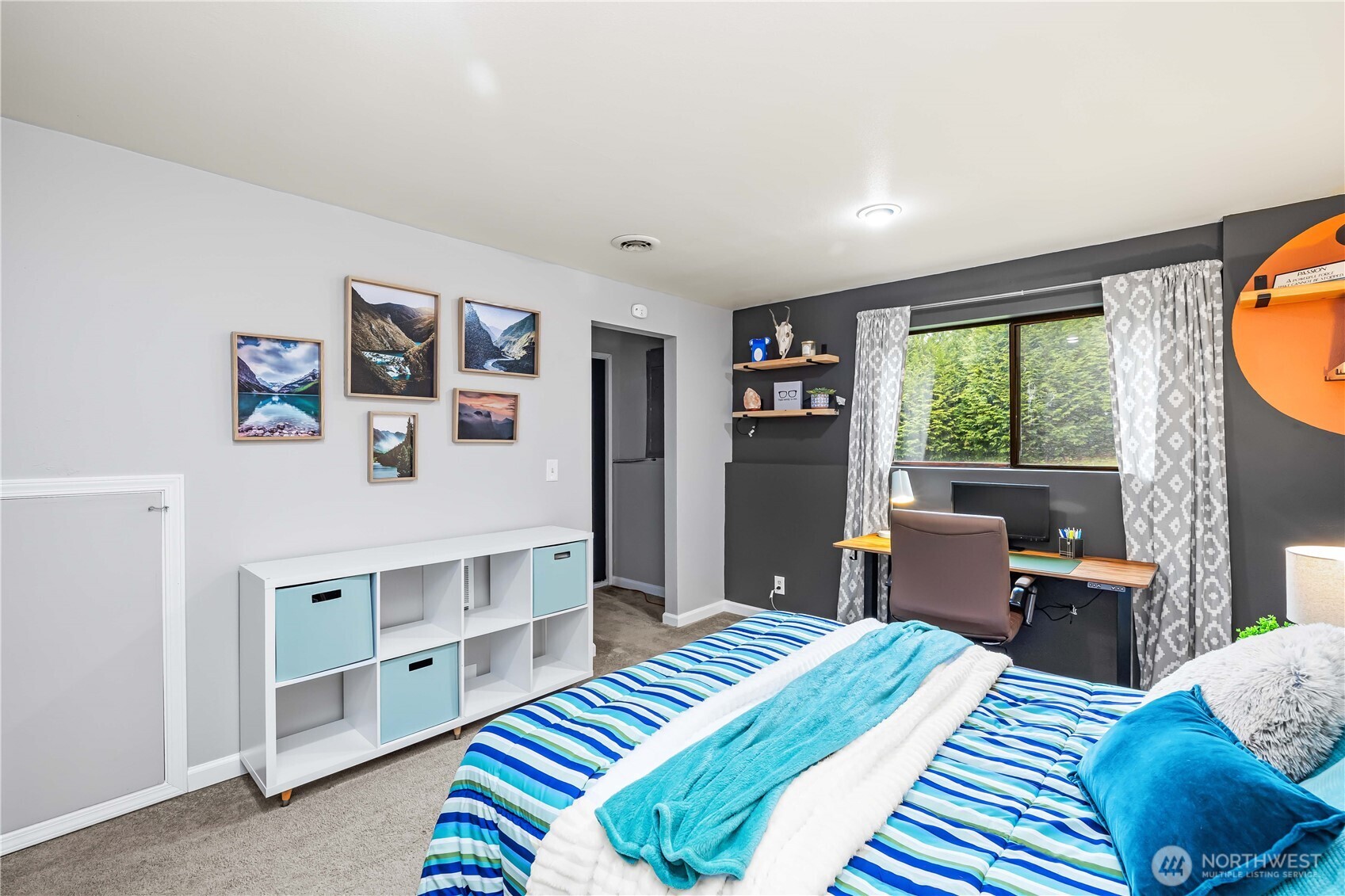 5503 E Collins Road , Port Orchard, WA 98366