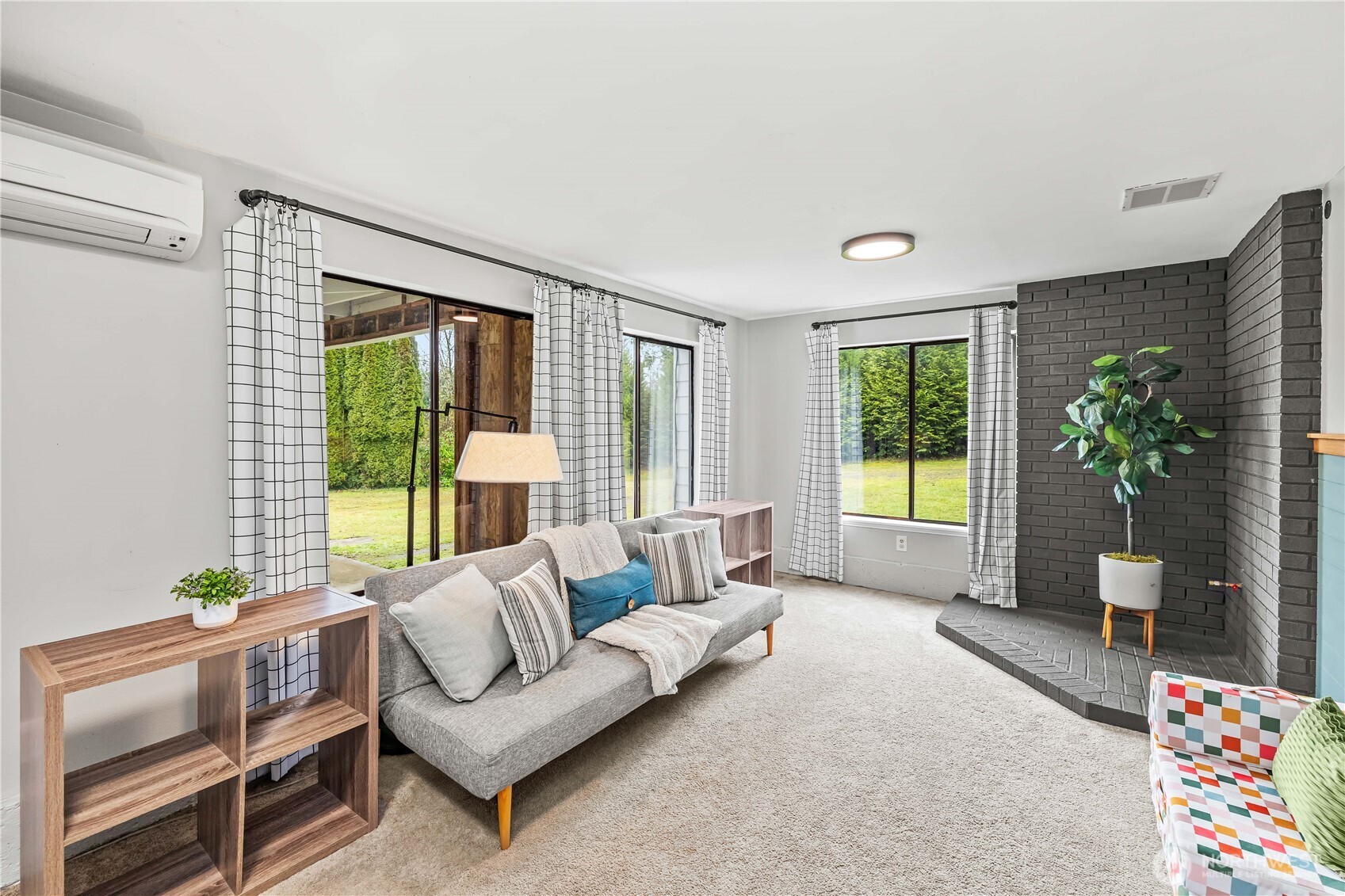 5503 E Collins Road , Port Orchard, WA 98366