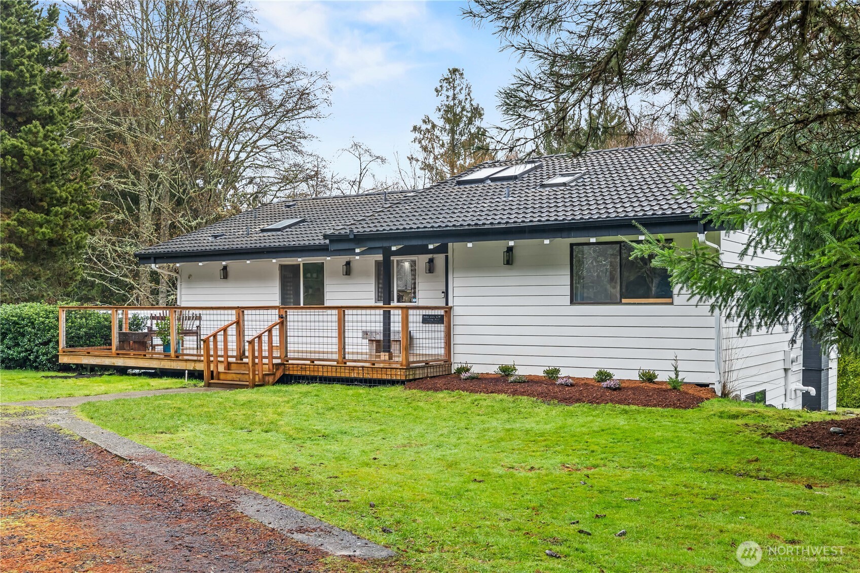 5503 E Collins Road , Port Orchard, WA 98366