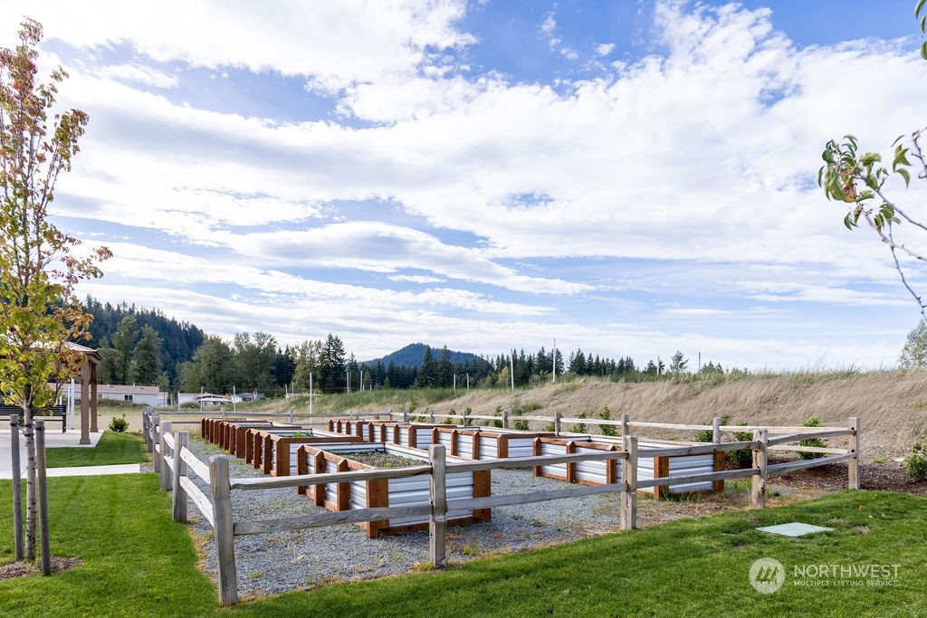 2048 Paradise Avenue #13, Enumclaw, WA 98022