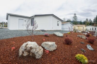 2048 Paradise Avenue #13, Enumclaw, WA 98022 - Photo 32