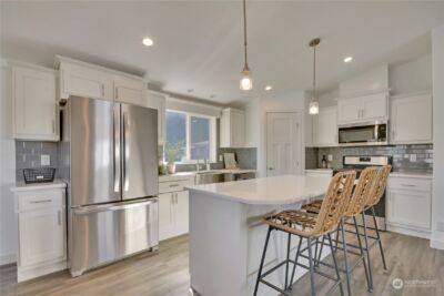 2048 Paradise Avenue #13, Enumclaw, WA 98022 - Photo 8