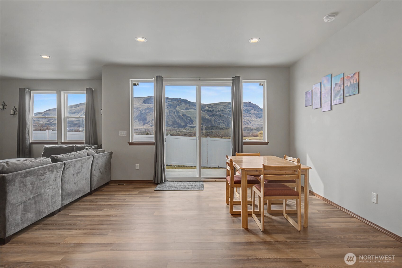 436 Hammond Lane , Rock Island, WA 98850