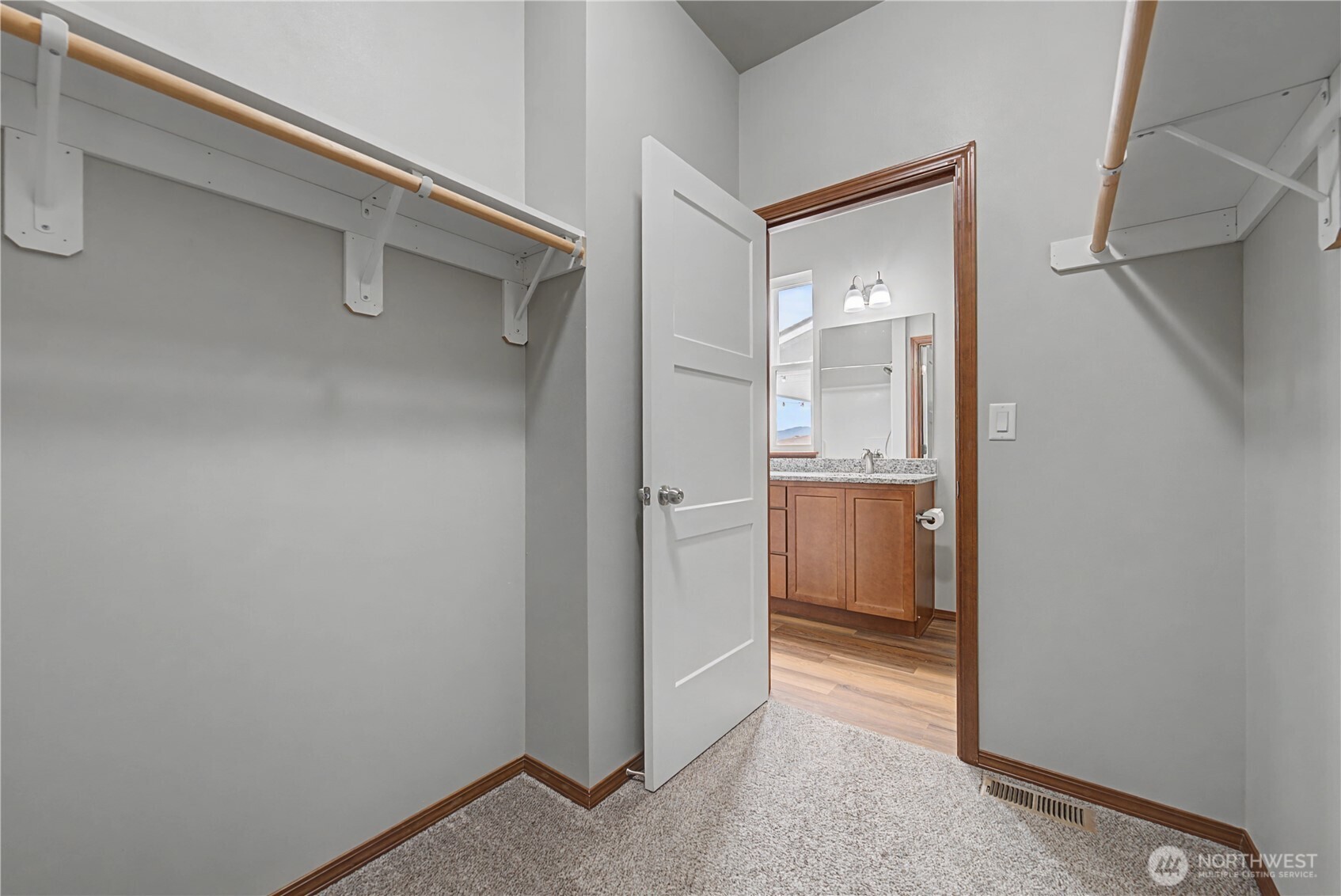 436 Hammond Lane , Rock Island, WA 98850