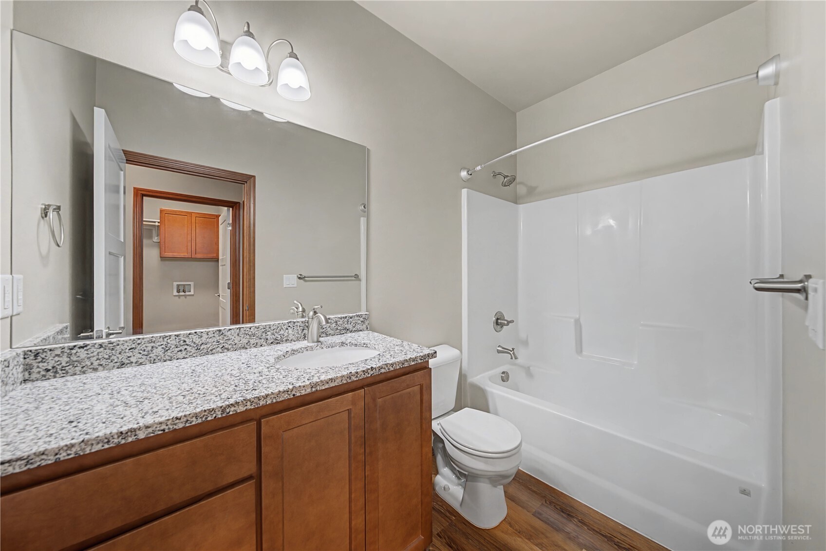 436 Hammond Lane , Rock Island, WA 98850