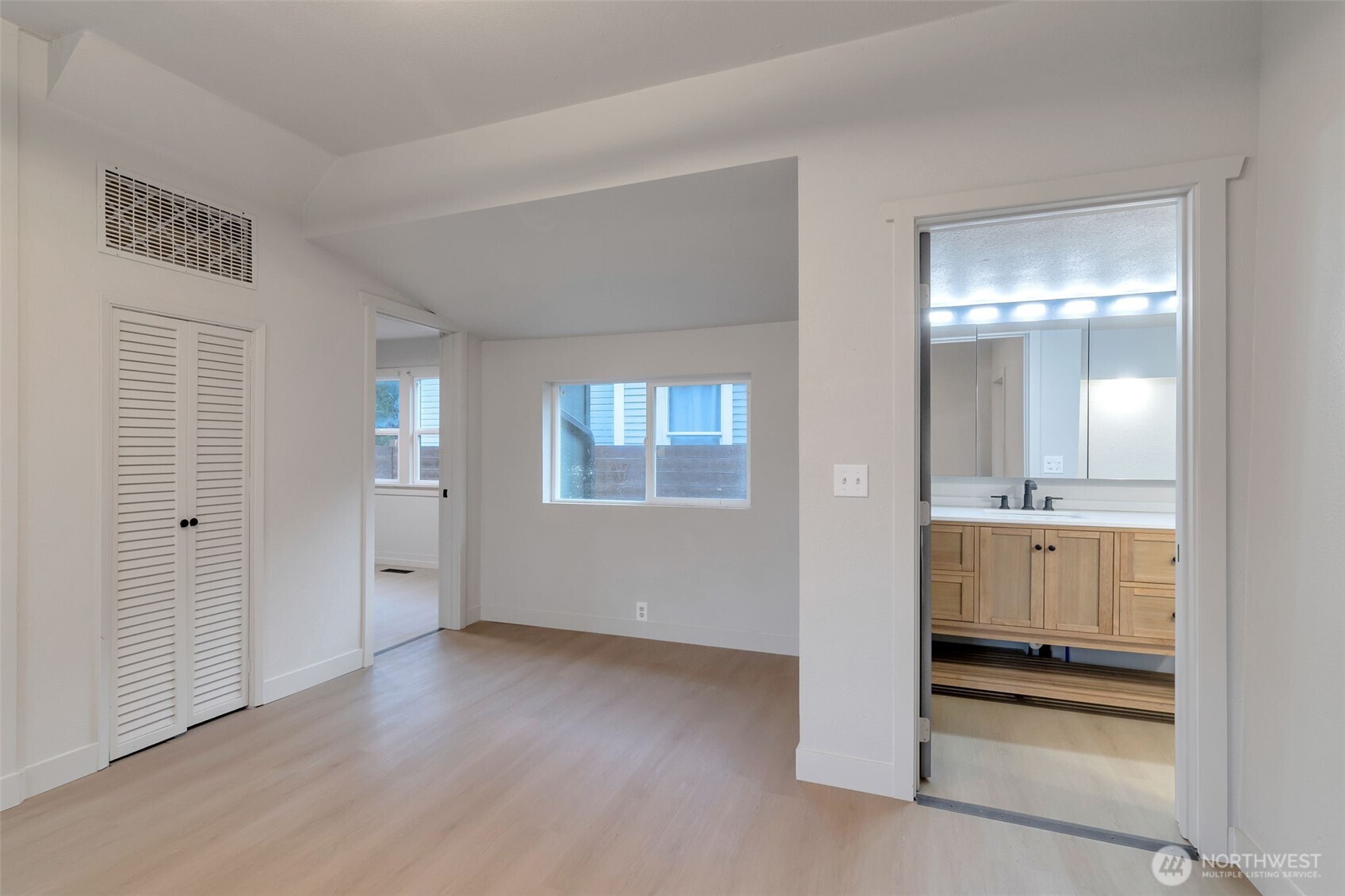 1103 S 6th Street , Mount Vernon, WA 98273