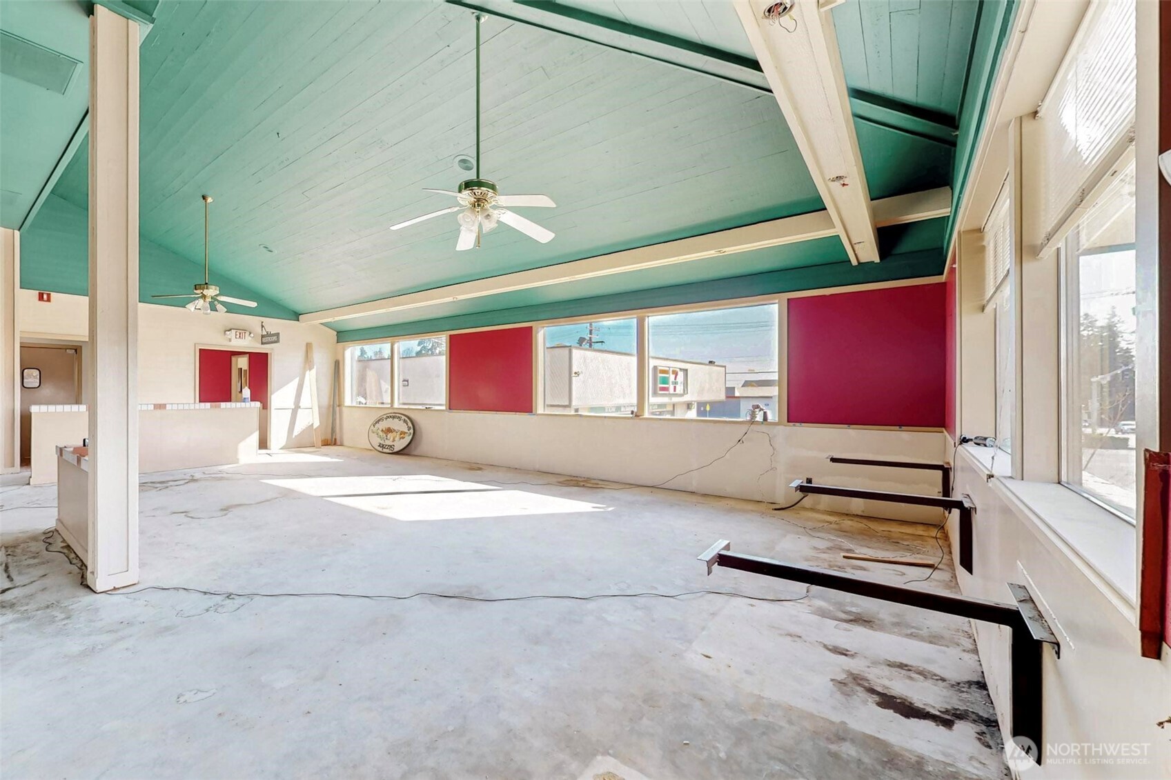 3558 Wheaton Way , Bremerton, WA 98310