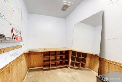 3558 Wheaton Way , Bremerton, WA 98310 - Photo 21