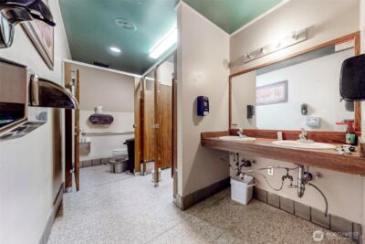 3558 Wheaton Way , Bremerton, WA 98310 - Photo 33