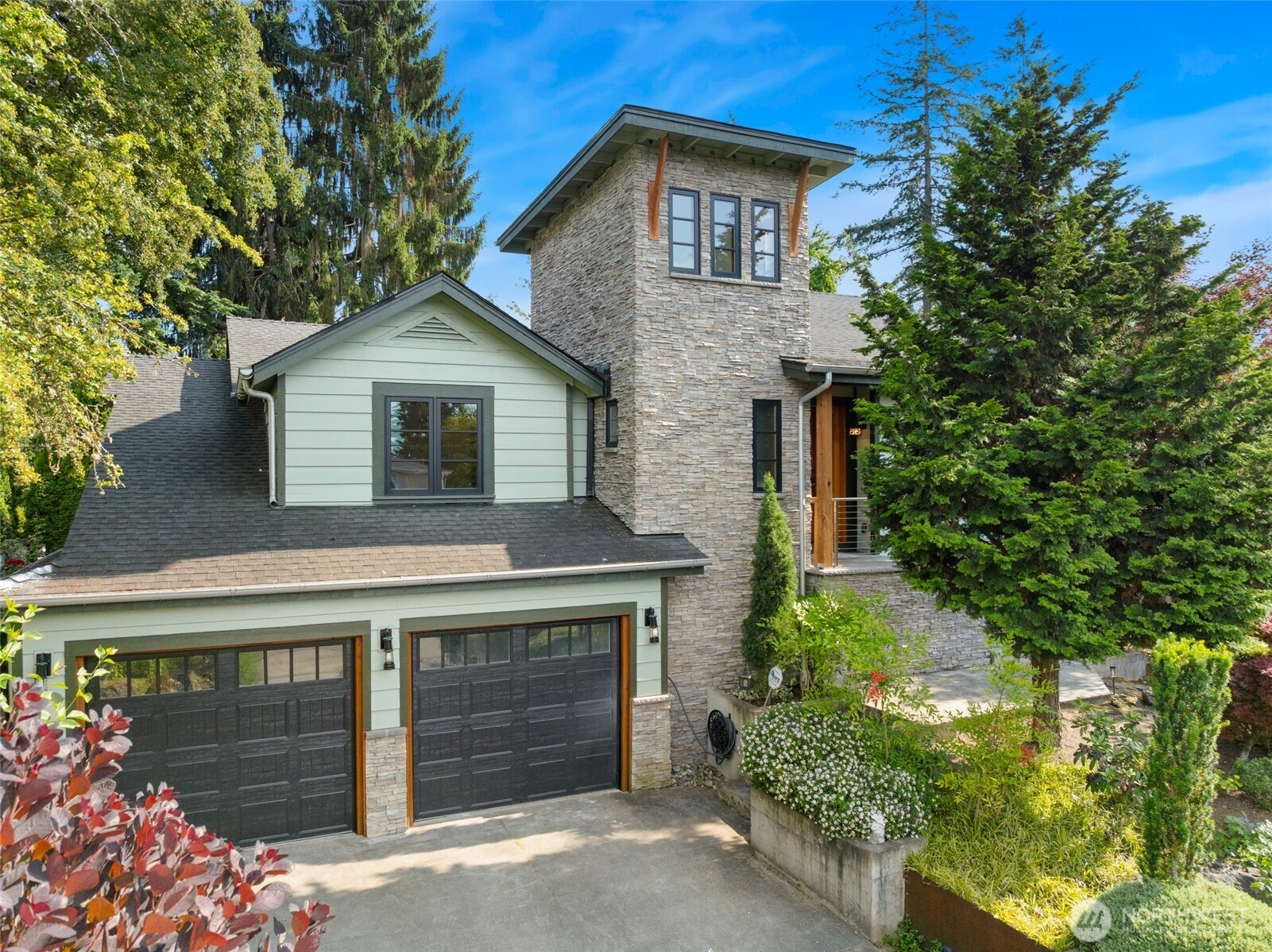 9615 NE 26th Street , Clyde Hill, WA 98004