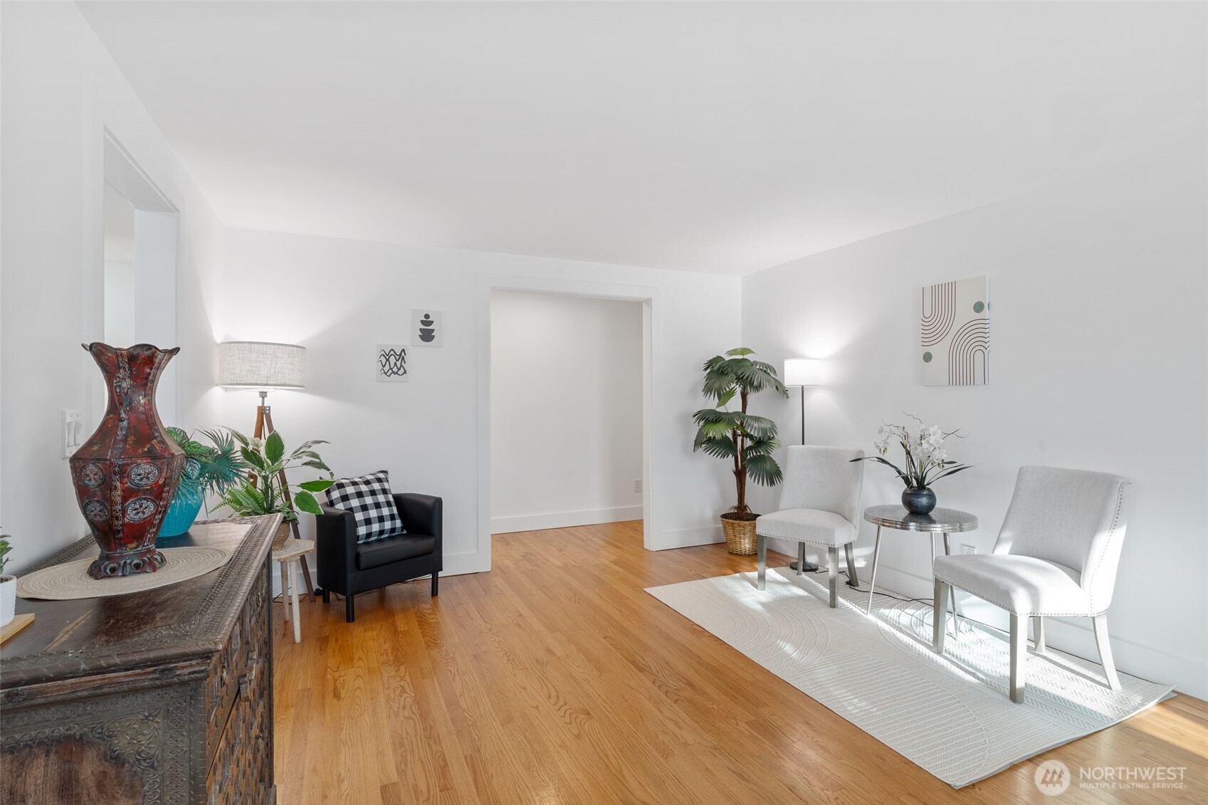 9615 NE 26th Street , Clyde Hill, WA 98004