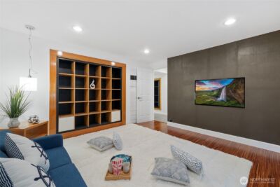 9615 NE 26th Street , Clyde Hill, WA 98004 - Photo 25