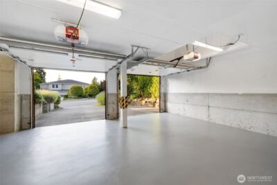 9615 NE 26th Street , Clyde Hill, WA 98004 - Photo 29