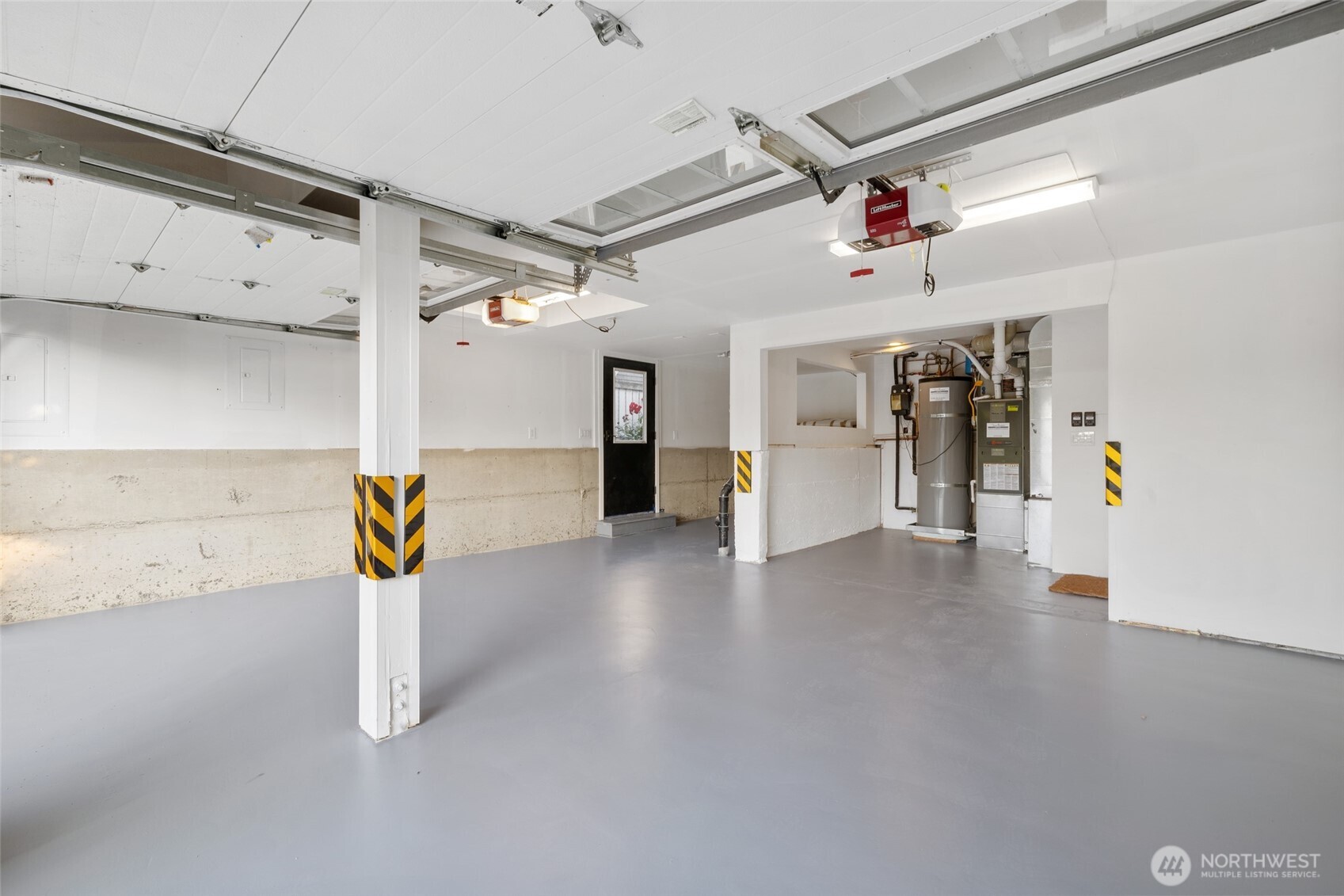 9615 NE 26th Street , Clyde Hill, WA 98004