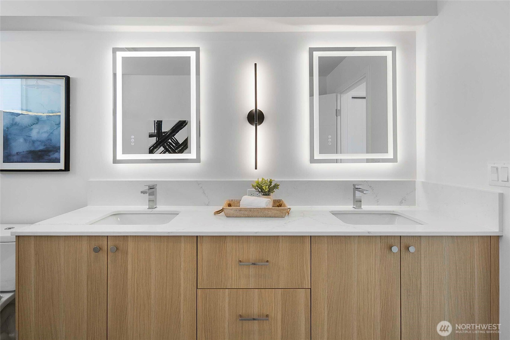 8831 B Wallingford Avenue N, Seattle, WA 98103