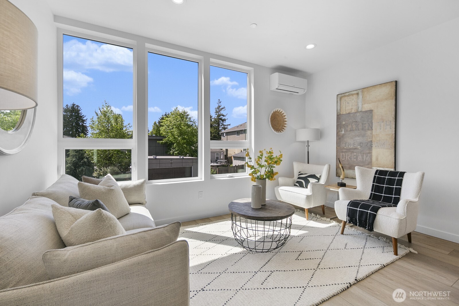 8831 B Wallingford Avenue N, Seattle, WA 98103