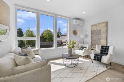 8831 B Wallingford Avenue N, Seattle, WA 98103 - Photo 3