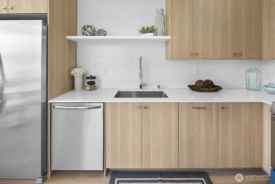 8831 B Wallingford Avenue N, Seattle, WA 98103 - Photo 8