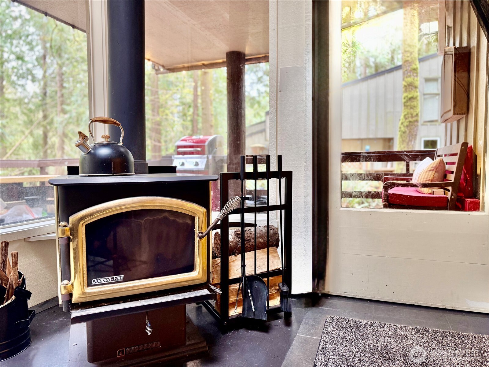 741 E Promontory Road , Shelton, WA 98584