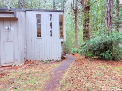 741 E Promontory Road , Shelton, WA 98584 - Photo 3