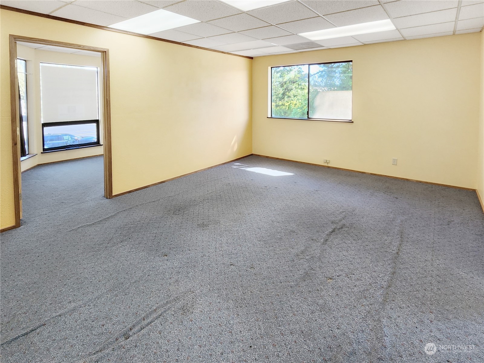 520 E Whidbey Avenue #205, Oak Harbor, WA 98277