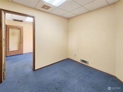 520 E Whidbey Avenue #205, Oak Harbor, WA 98277 - Photo 14