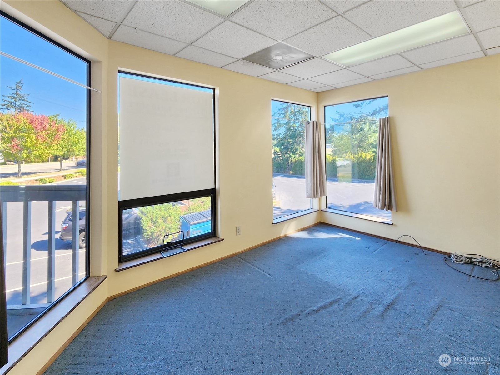 520 E Whidbey Avenue #205, Oak Harbor, WA 98277