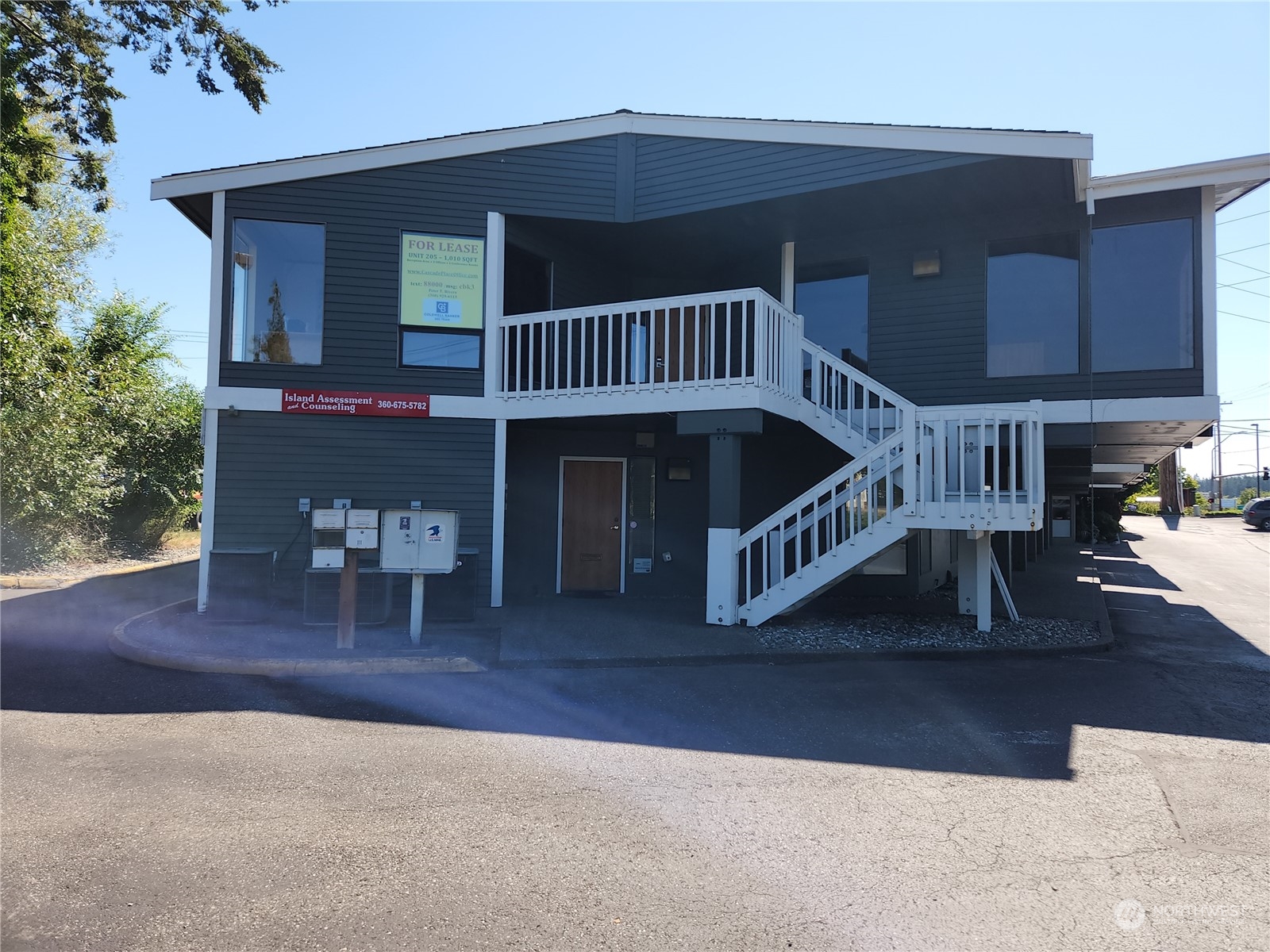 520 E Whidbey Avenue #205, Oak Harbor, WA 98277