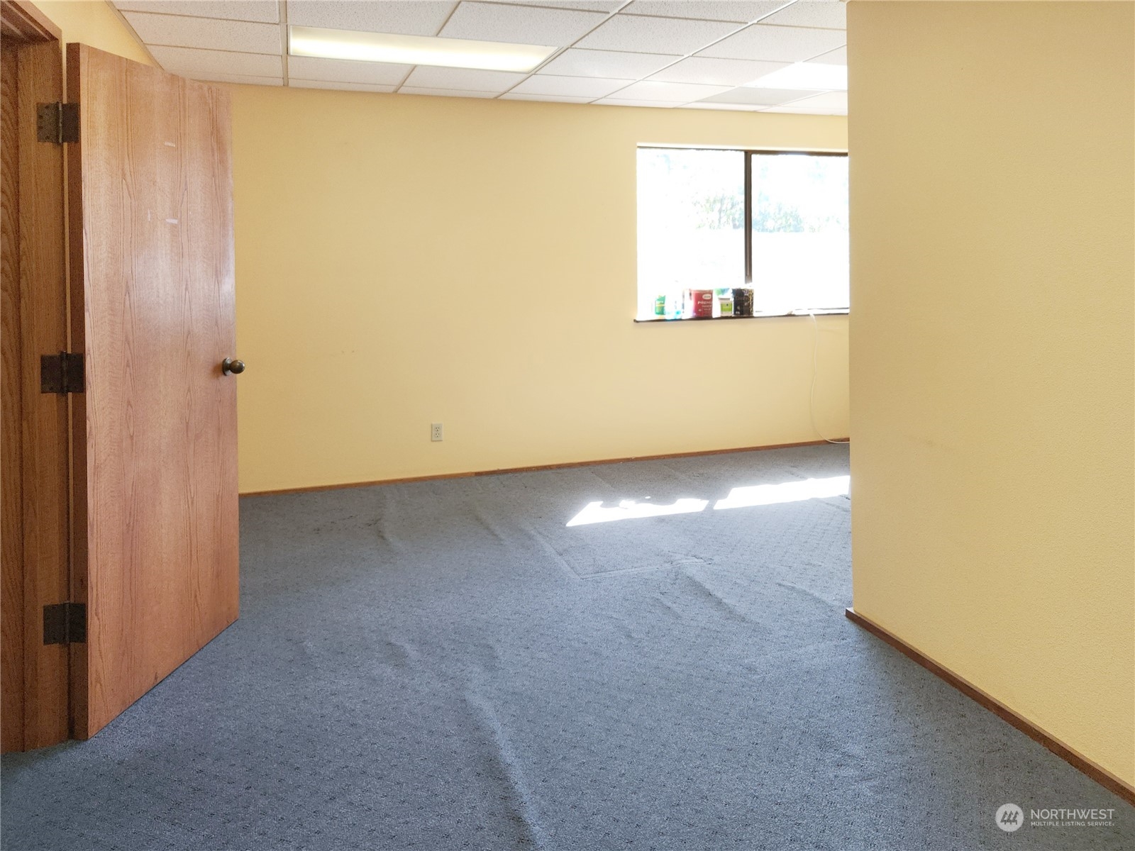 520 E Whidbey Avenue #205, Oak Harbor, WA 98277