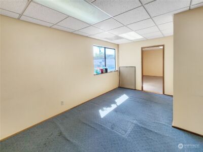 520 E Whidbey Avenue #205, Oak Harbor, WA 98277 - Photo 5