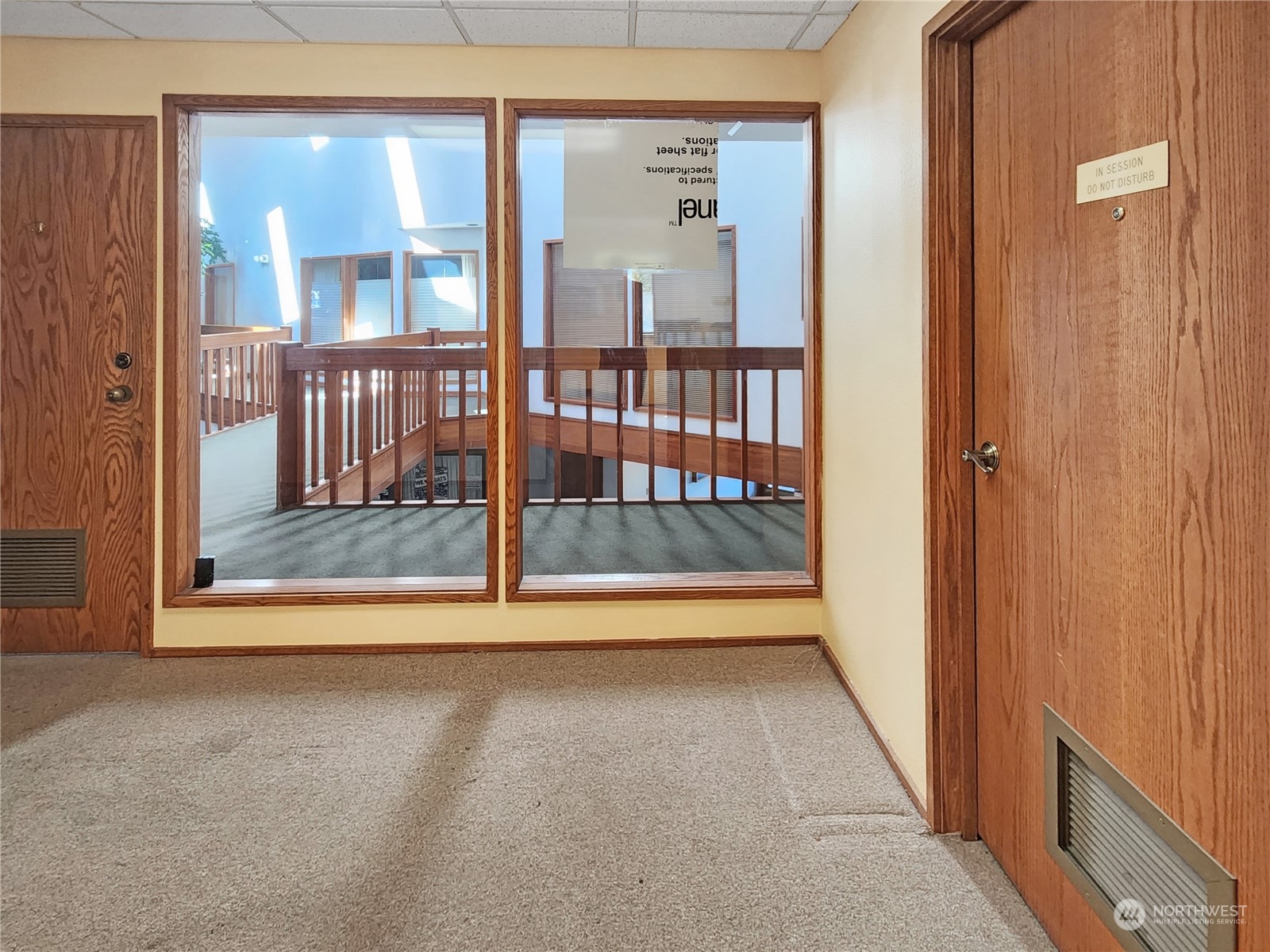 520 E Whidbey Avenue #205, Oak Harbor, WA 98277