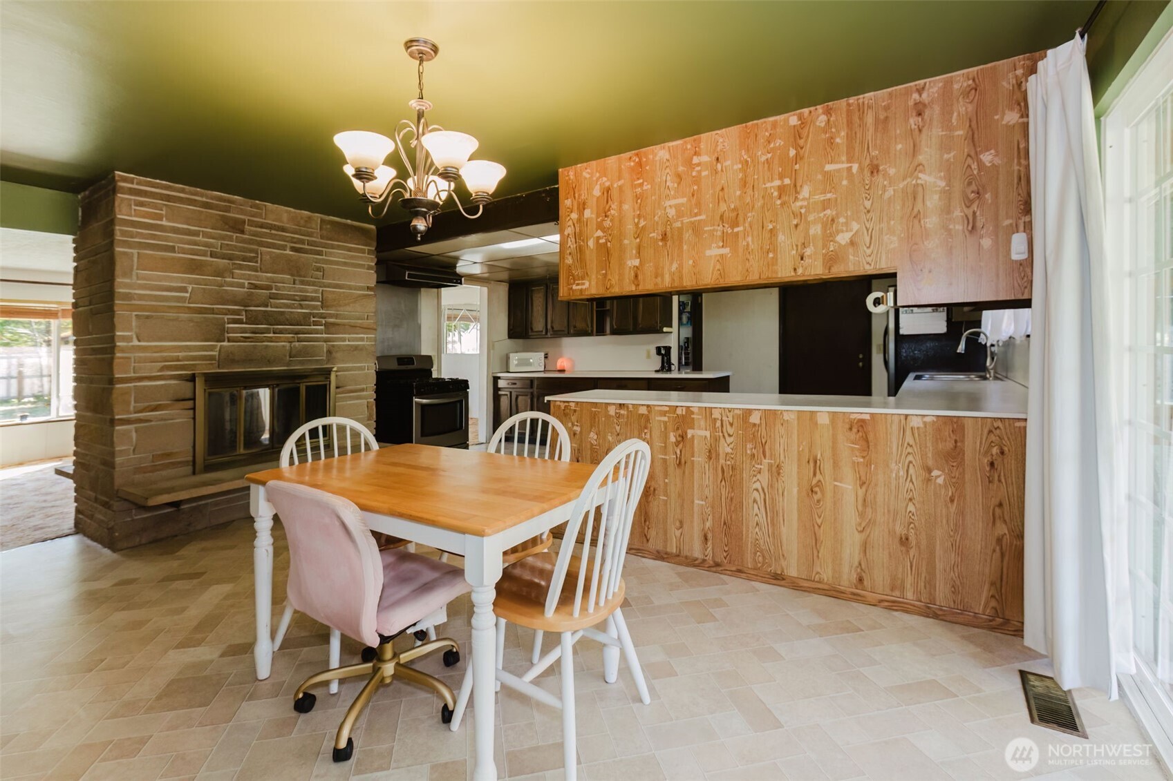 3236 NW Gillard Place , Seabeck, WA 98380