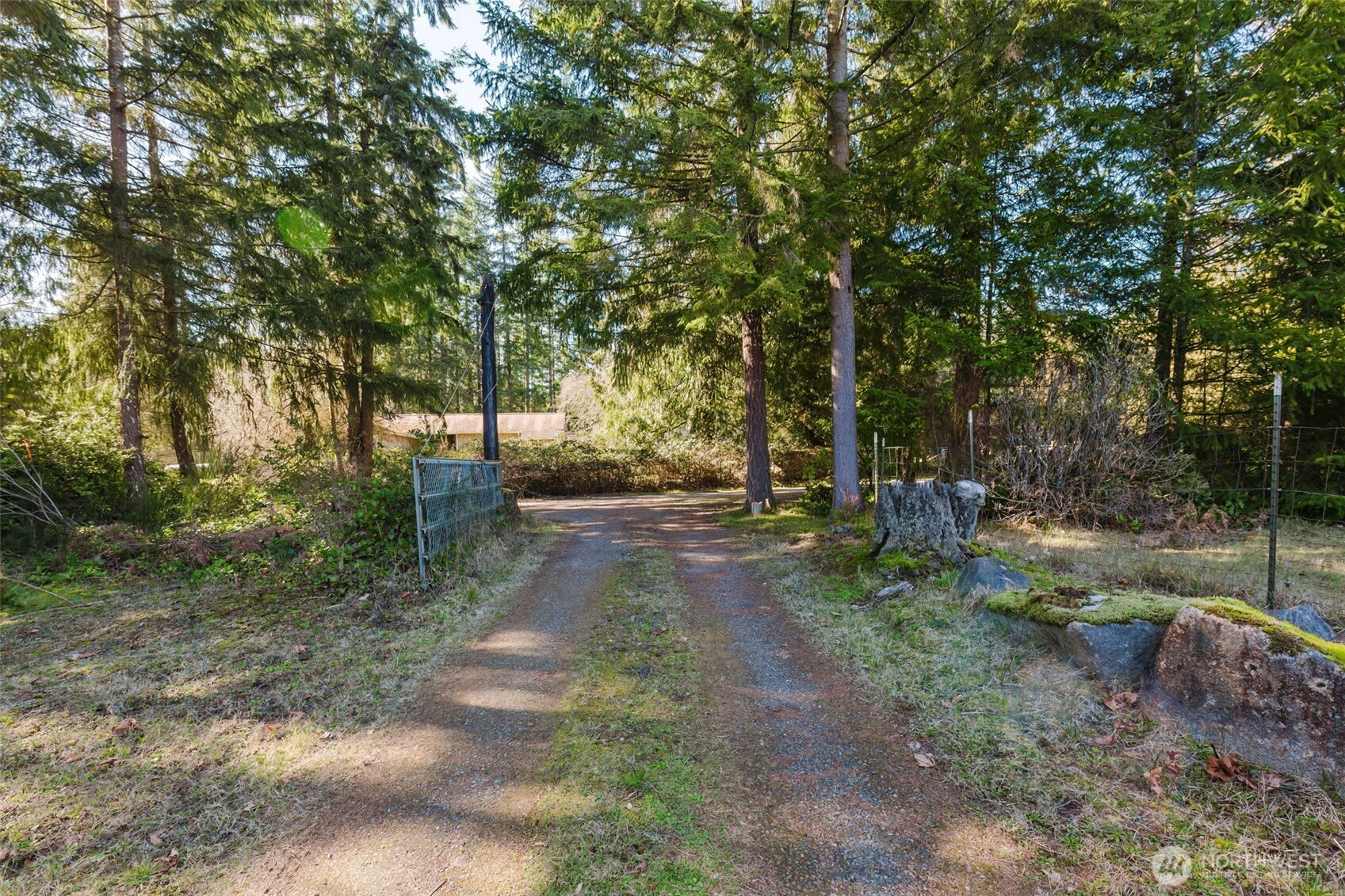 3236 NW Gillard Place , Seabeck, WA 98380