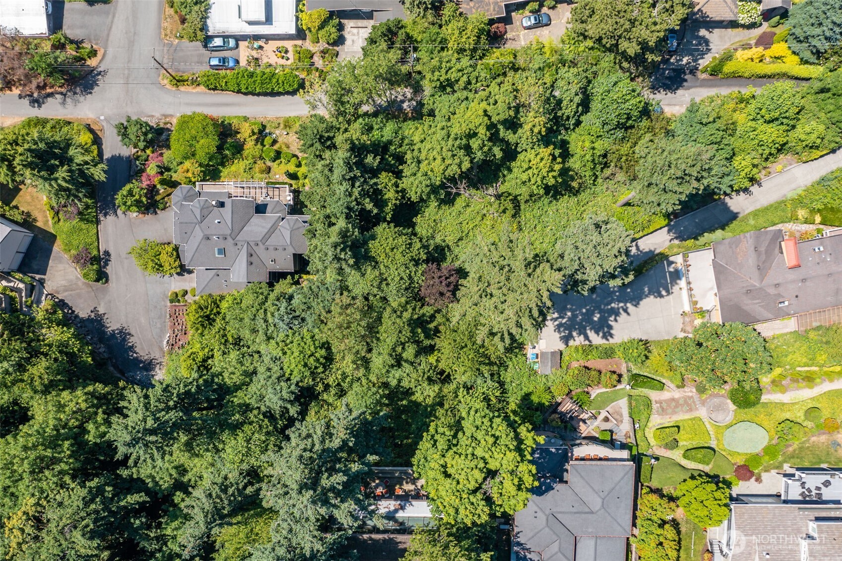 28 XX 68th Avenue SE, Mercer Island, WA 98040