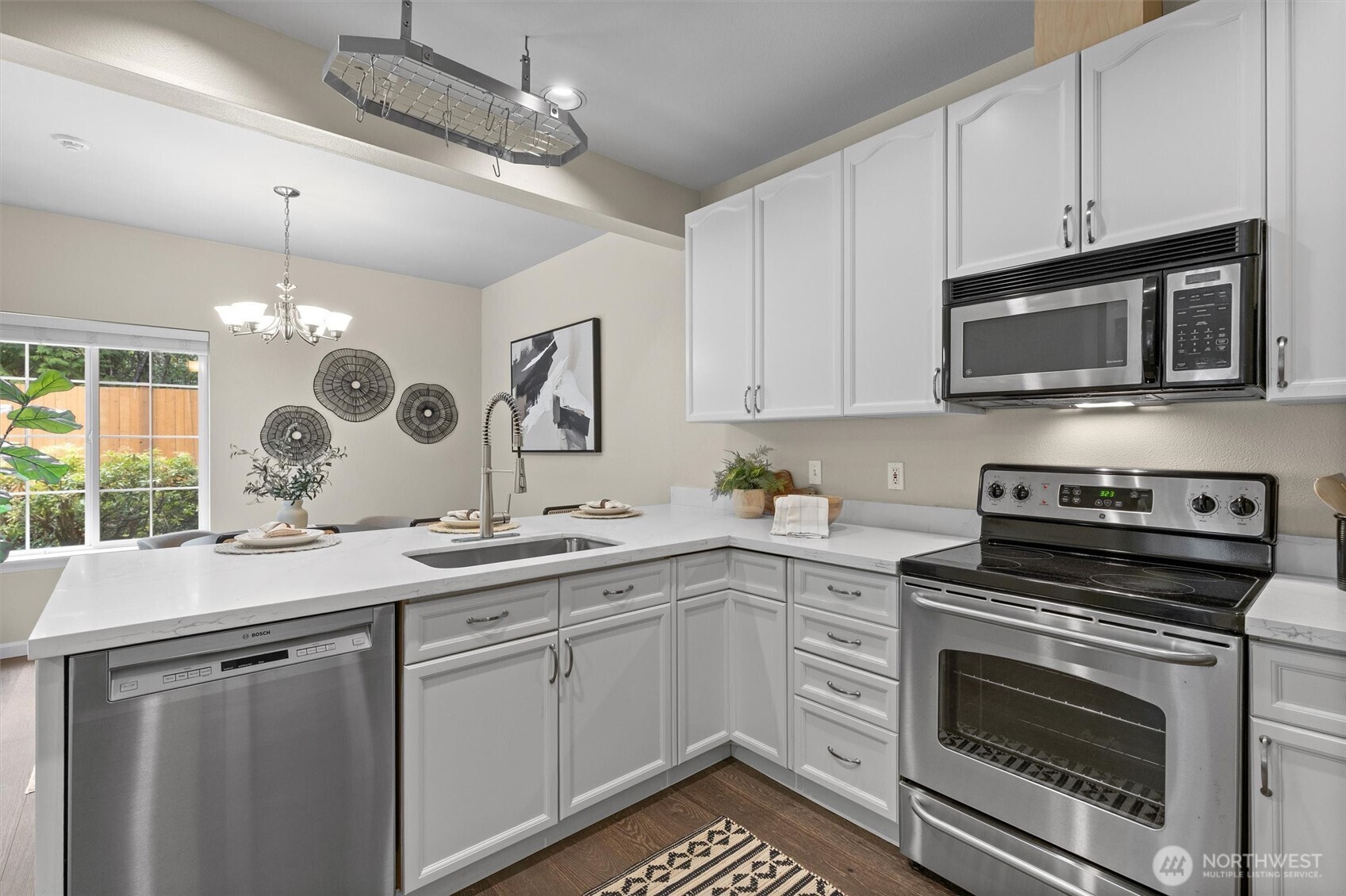 10909 Avondale Road NE #R170, Redmond, WA 98052